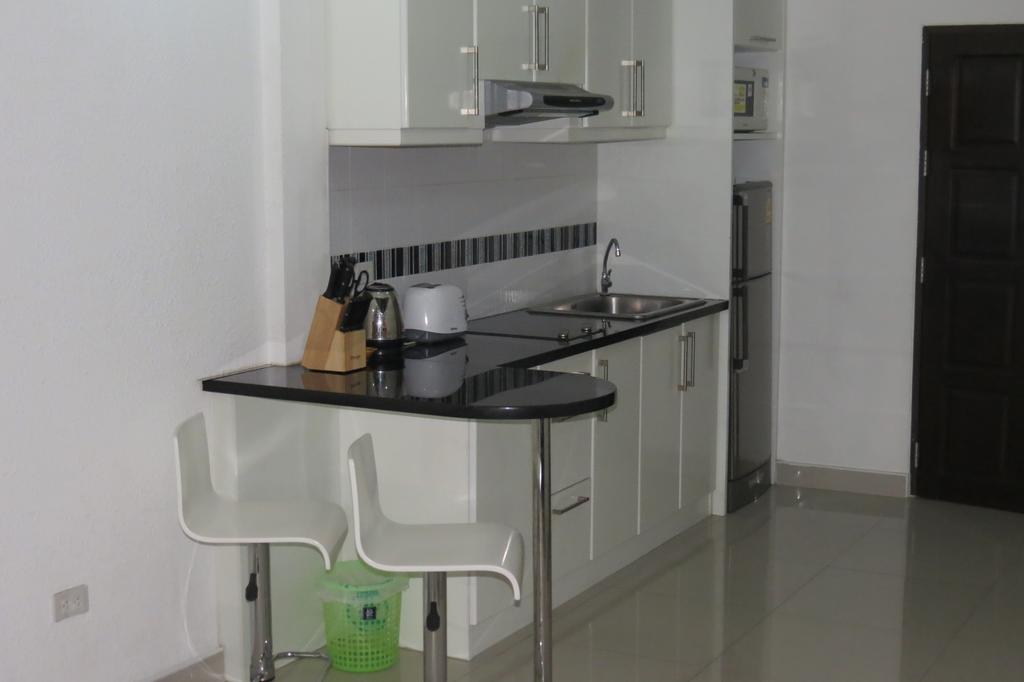 View Talay 6 Suite Apartments Pattaya Extérieur photo